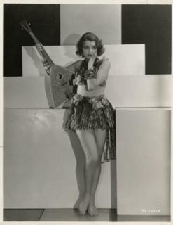 Lilian Bond