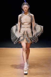 Yilan Hua