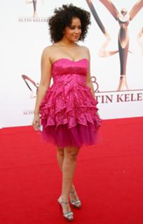 Nese Sayles