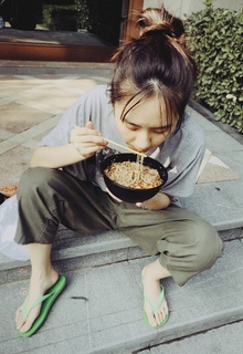 Yezi Zhang