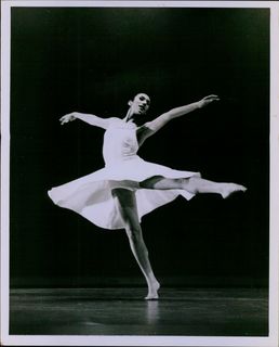 Iris Pell