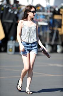 Emma Roberts (II)