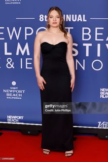 Mia Threapleton
