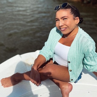 Annabelle Davis