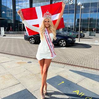 Victoria Kjaer Theilvig