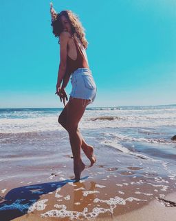 Chloe Van Landschoot