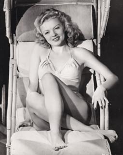 Myrna Dell