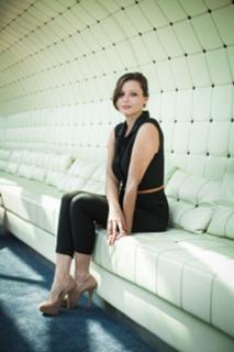 Sara Firth