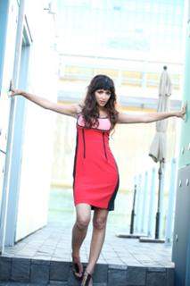 Hannah Simone