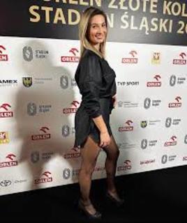 Simge Aköz